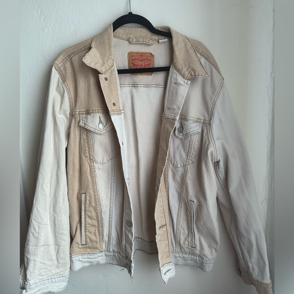 LEVIS Mens Large Trucker Jacket- Peaches & Cream Colorblock Patchwork Denim